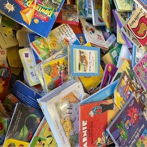 Lot of books age 3-6